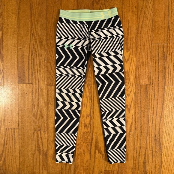 Under Armour Black and White Patterned Girls Leggings No Size - Picture 1 of 5